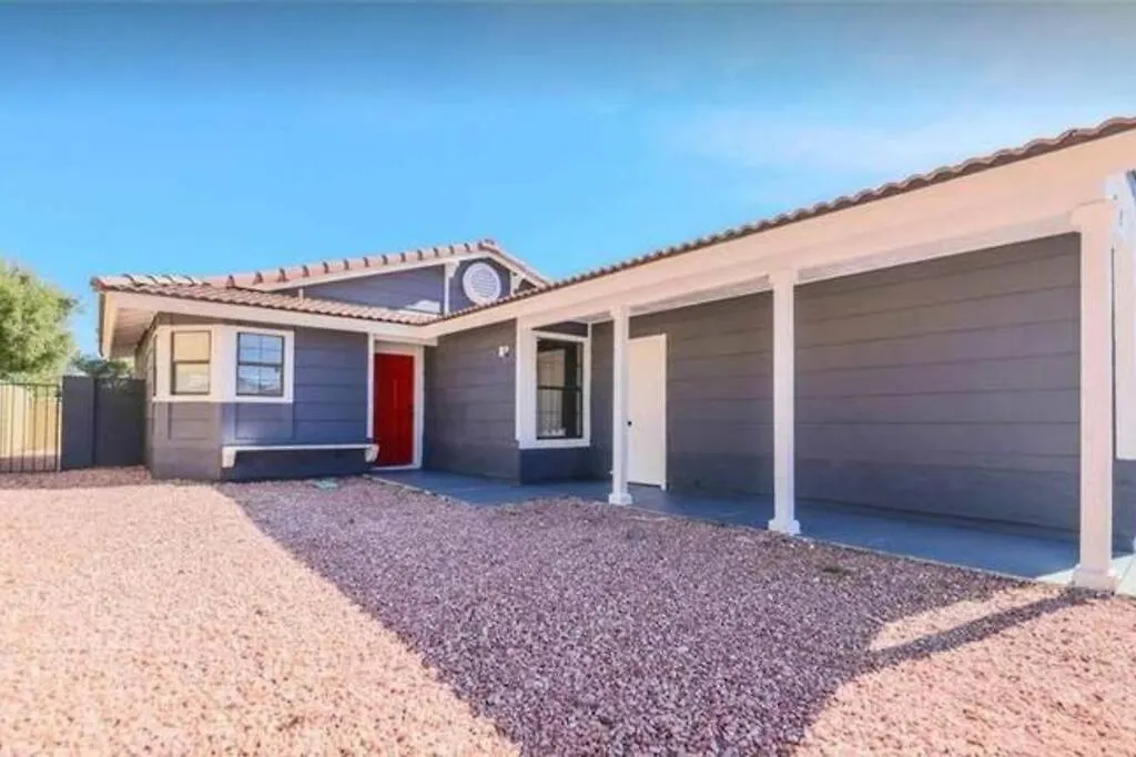 Tatil Evi Beautiful Home W/ Red Door, Close To Strip/Stadium Las Vegas