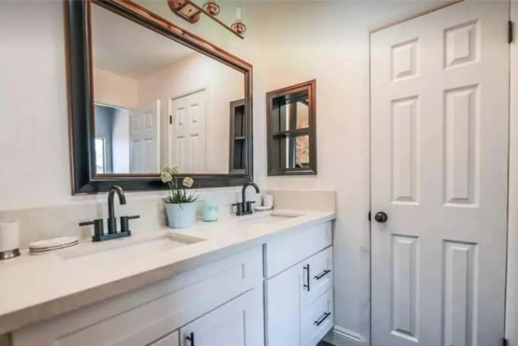 Beautiful Home W/ Red Door, Close To Strip/Stadium Las Vegas Tatil Evi